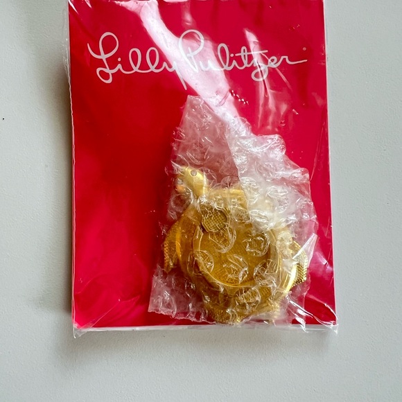 LILLY PULITZER CRITTER PHONE RING - Picture 2 of 3